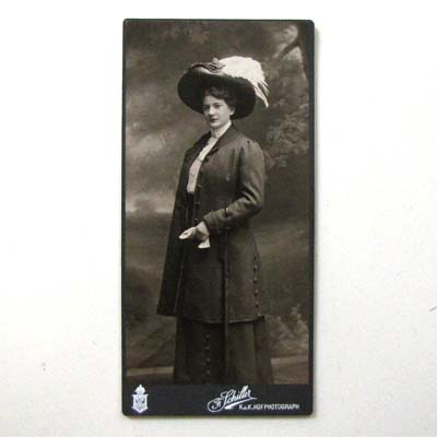 Dame mit Hut, alte Fotografie, 1909
