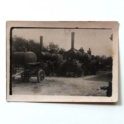 Traktoren, sehr alte Fotografie