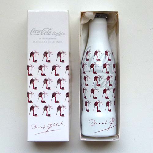 Coca-Cola light, Manolo Blahnik, mit Karton