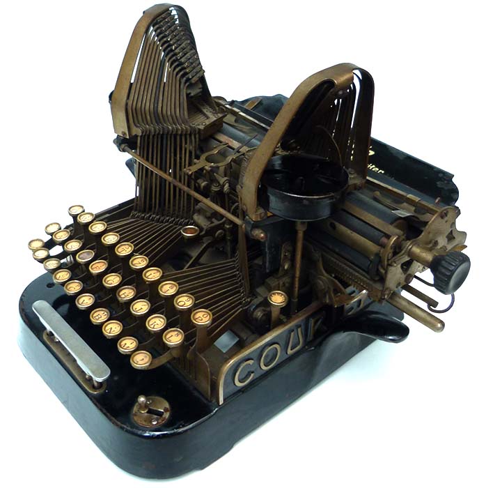 Courier, alte Schreibmaschine, Österreich