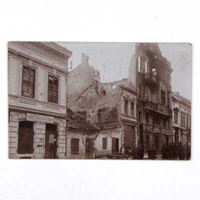 im 1. Weltkrieg zerstörte Geschäftsstraße, Serbien