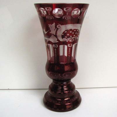 alte Vase, Überfangglas, geschliffen