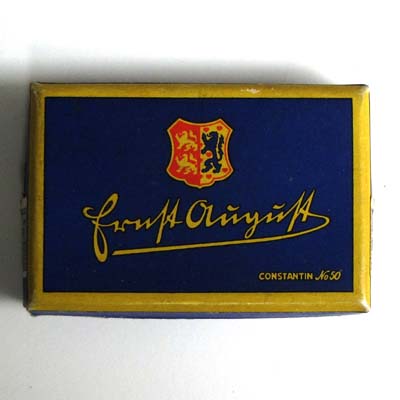 Ernst August, Constantin, Zigarettenschachtel