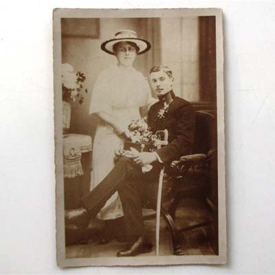 Offizier mit Säbel, alte Fotografie, 1920