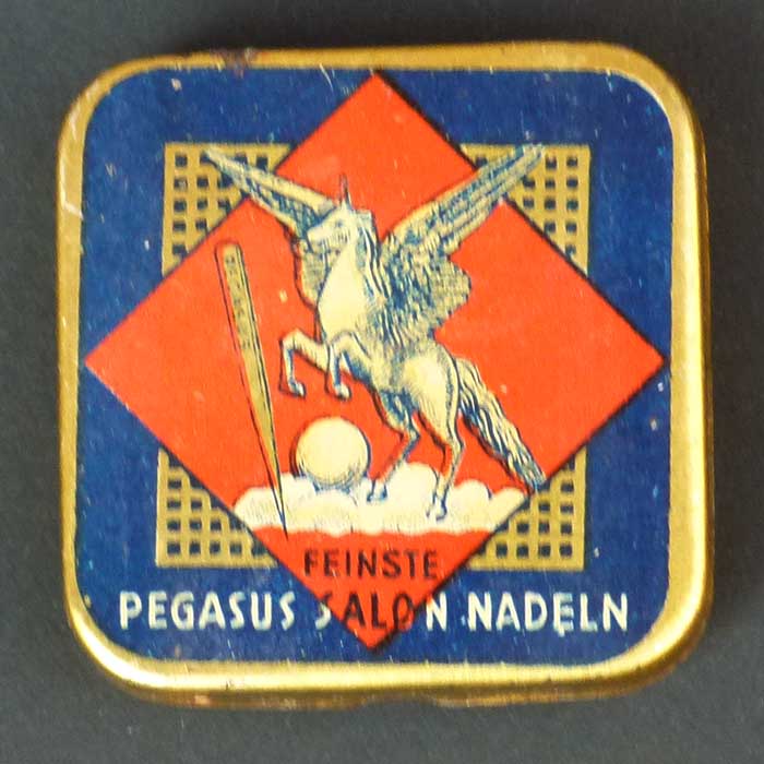 Pegasus, Grammophon Nadeldose, befüllt