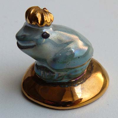 Frosch, sehr kleine Keramikfigur, ungemarkt