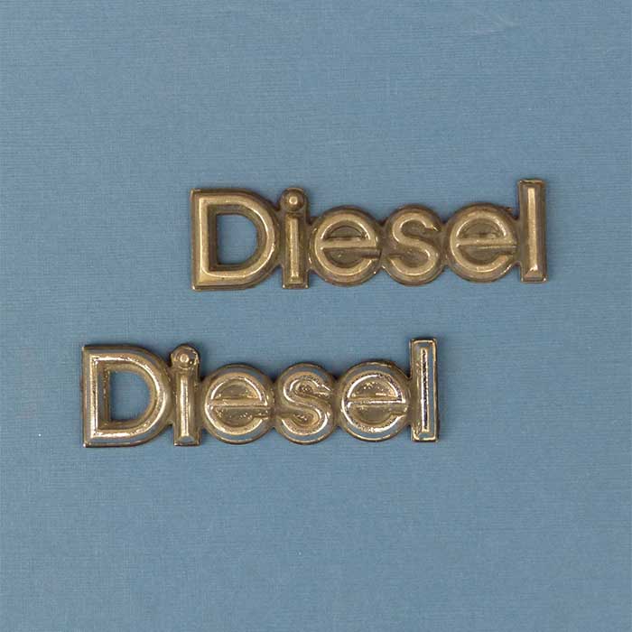 Diesel, Auto-Emblem / Kühlerfigur, 2 Stück