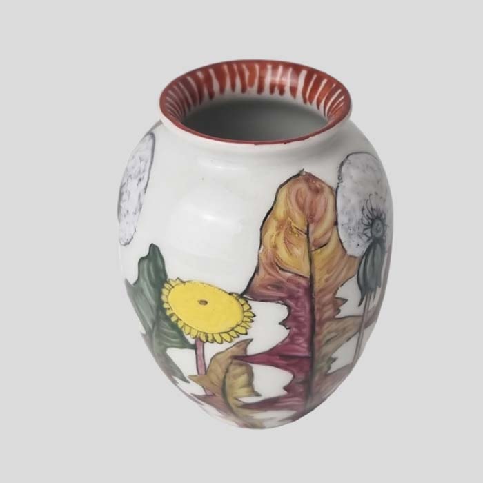 Vase, handbemalt, Lilien-Porzellan. 1973