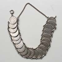 altes Armband, Münzen, Silber