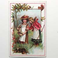 Zwei Mädchen auf einer Wiese, Werbekarte / Reklamebild
