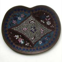 kleiner Cloisonné Teller, emailliertes Kupfer, um 1900